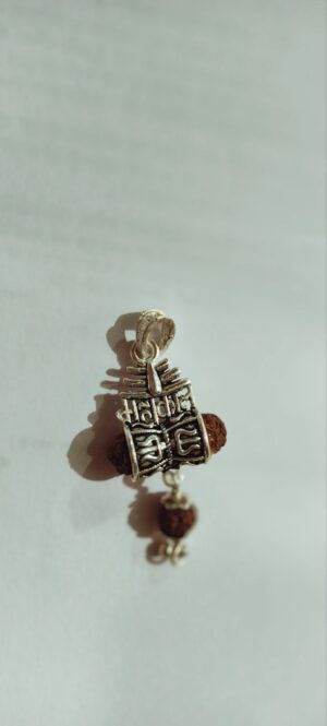 mahakal locket silver me 5 mukhi rudraksha ke sath
